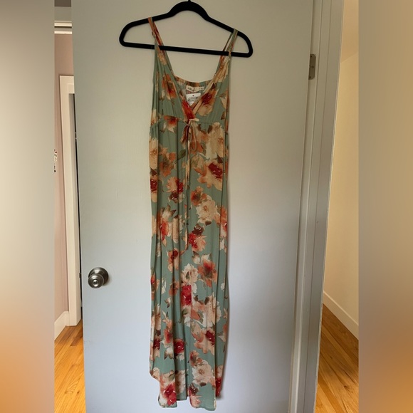 NWT Summer Dress - Picture 1 of 7